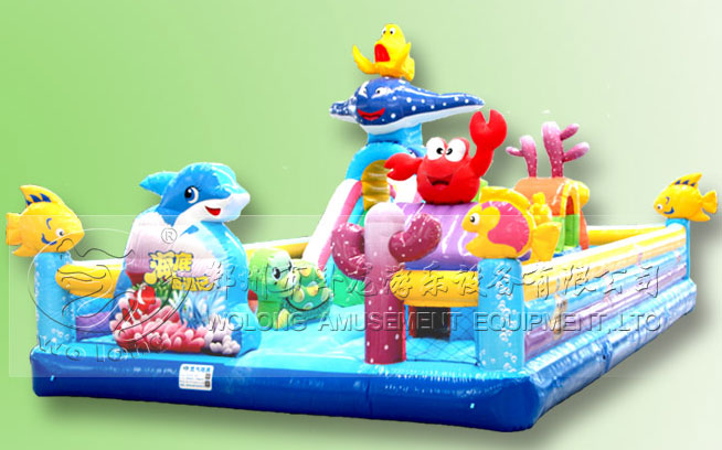inflatable bouncer with slide