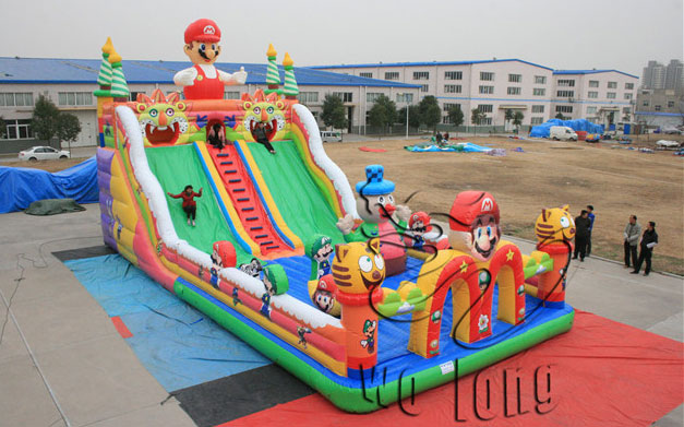 inflatable bouncer and slide