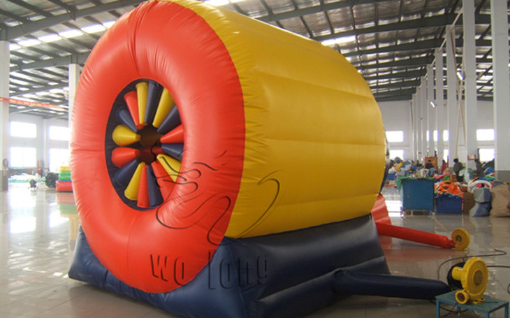 inflatable obstacle tube