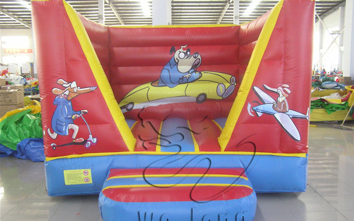 inflatable bouncer castle