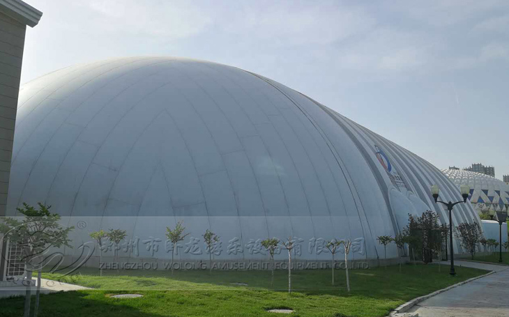 Inflatable building